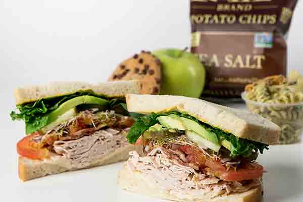 /img/platters/boxed-lunches-small.jpg