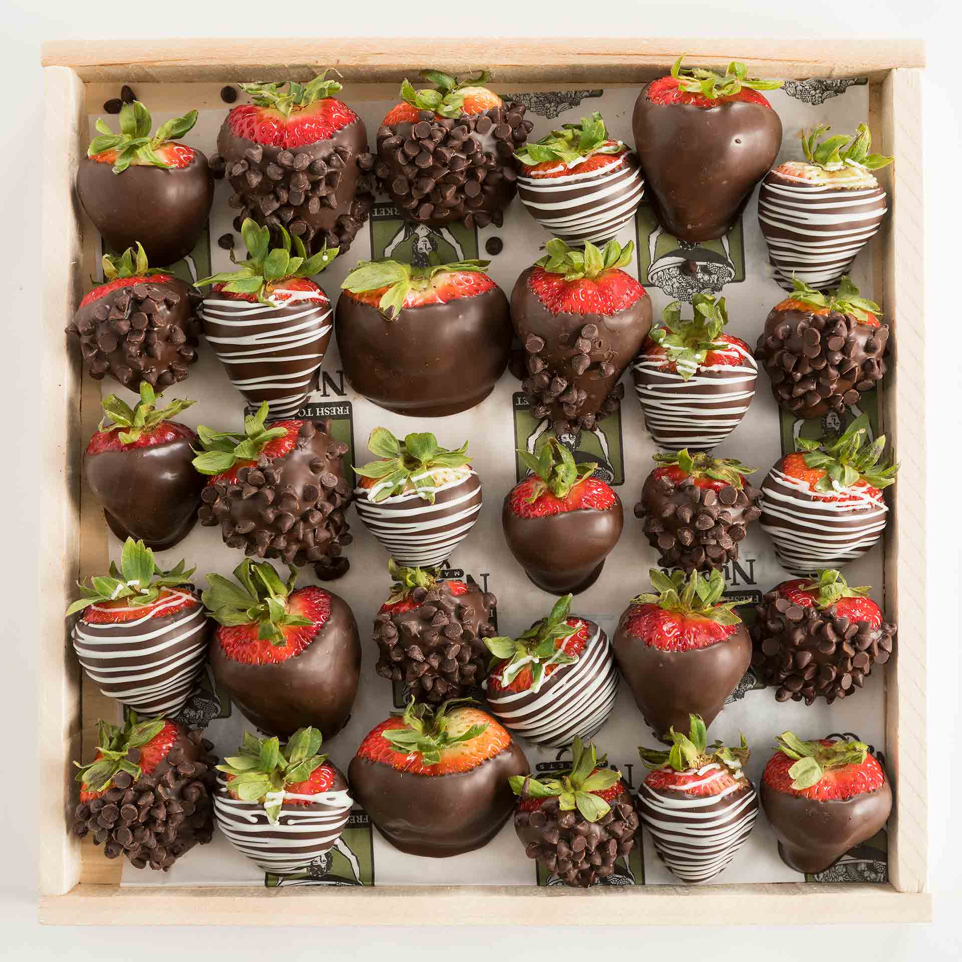 Chocolate-Dipped Strawberries Platter